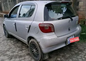 Toyota Vitz 1.0 FWD 3dr 2001 Silver