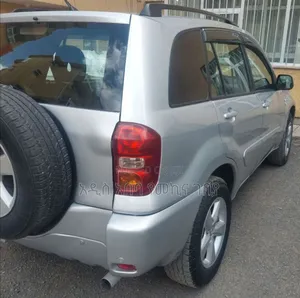 Toyota RAV4 1.8 2005 Silver