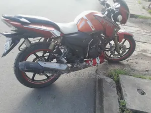 Photo - New TVS Apache 160 4V 2017 Red