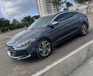 Hyundai Avante 2017 Gray