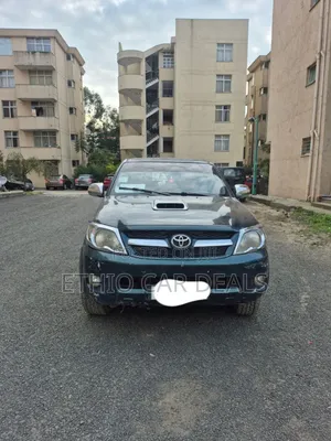 Photo - Toyota Hilux 2.5 D-4D 2007 Black