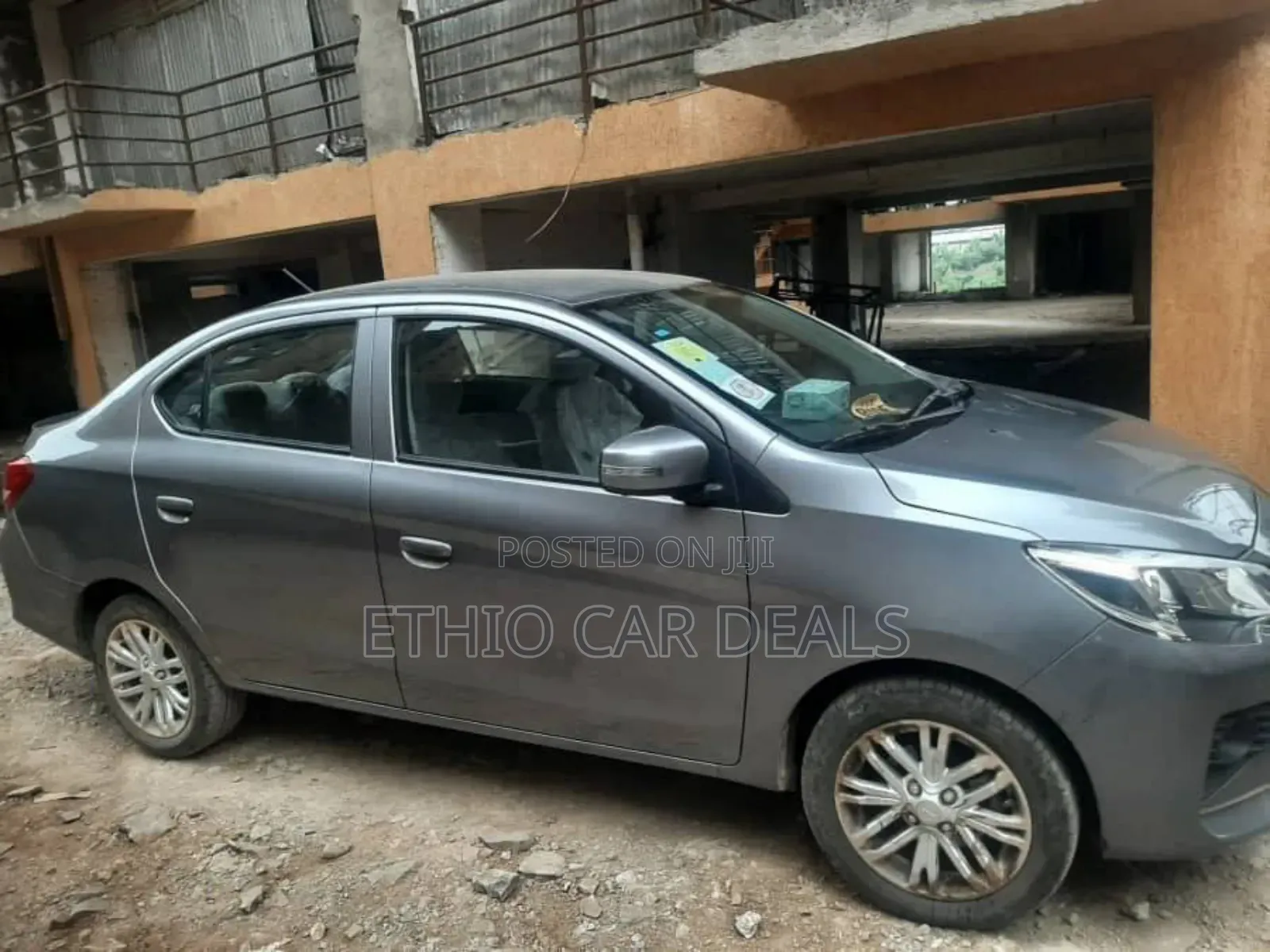 Mitsubishi Attrage 2021 Gray