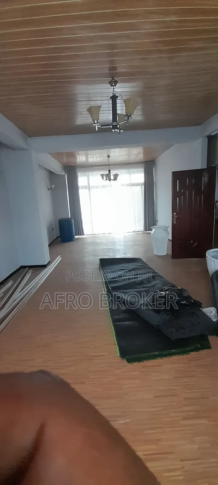 Gust House Building Sell