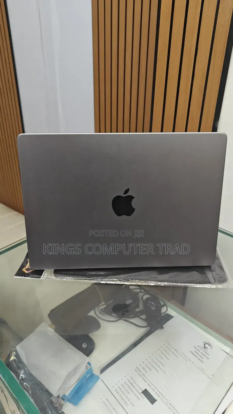 New Laptop Apple MacBook Pro M1 16GB Apple M1 Pro SSD 512GB