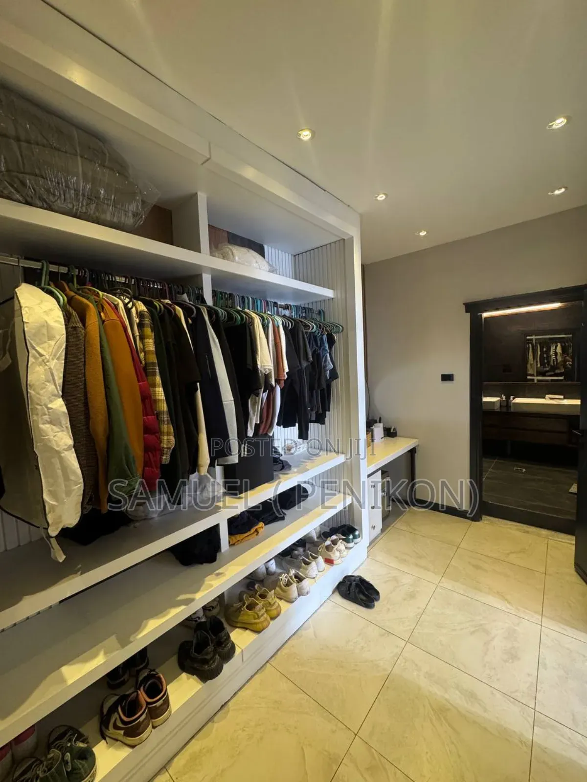 Furnished 5bdrm Penthouse in Luxury Apartment, Yeka for sale