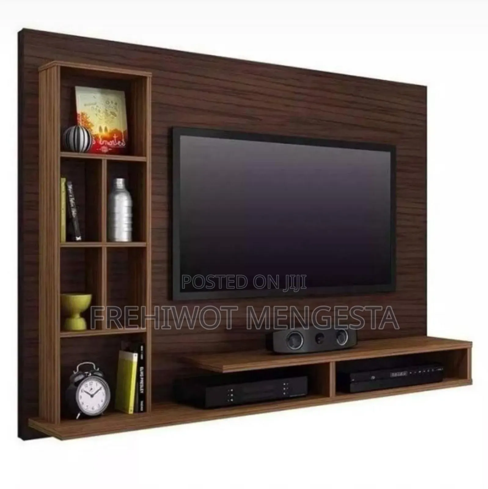 ውብ እና ተመራጭ Tv Stands