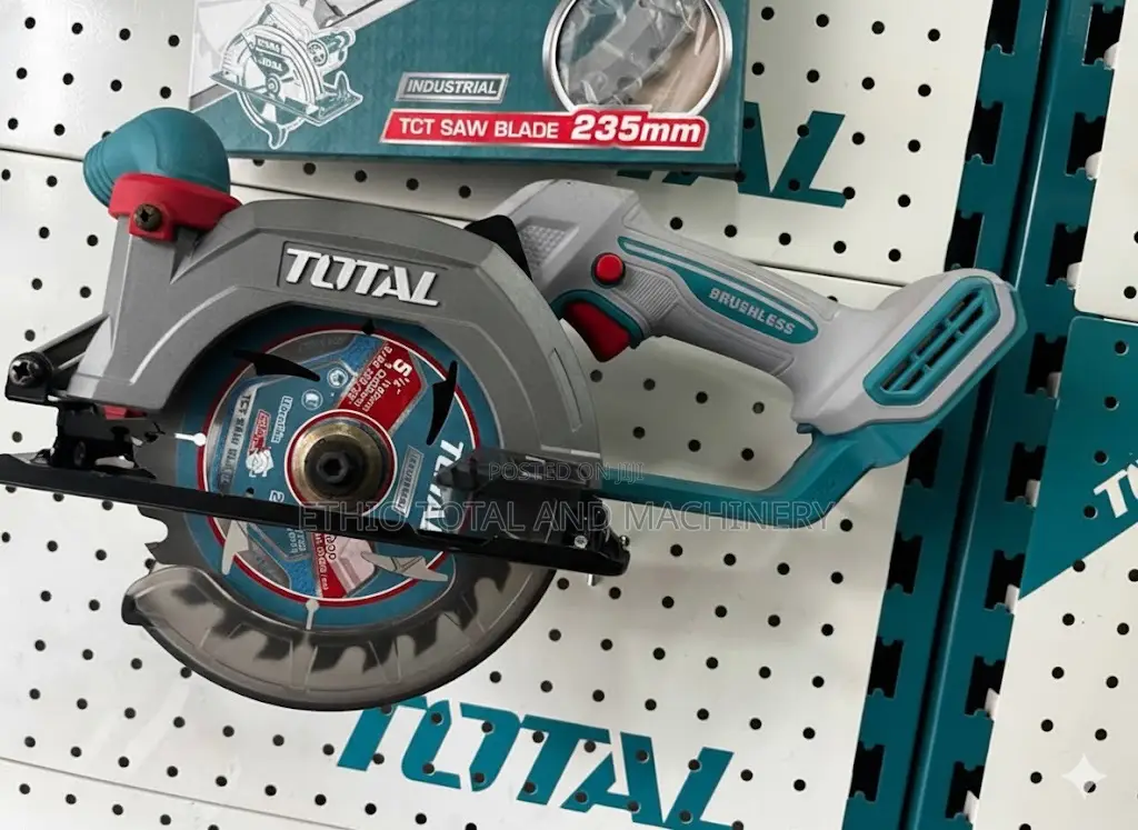 Total Li-Ion 20v Cordless Circular Saw