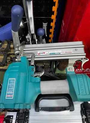 Total Tat8641 Pneumatic Air Concrete Nailer