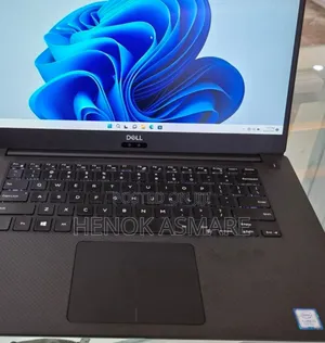 New Laptop Dell Precision 5540 16GB Intel Core I5 SSD 256GB