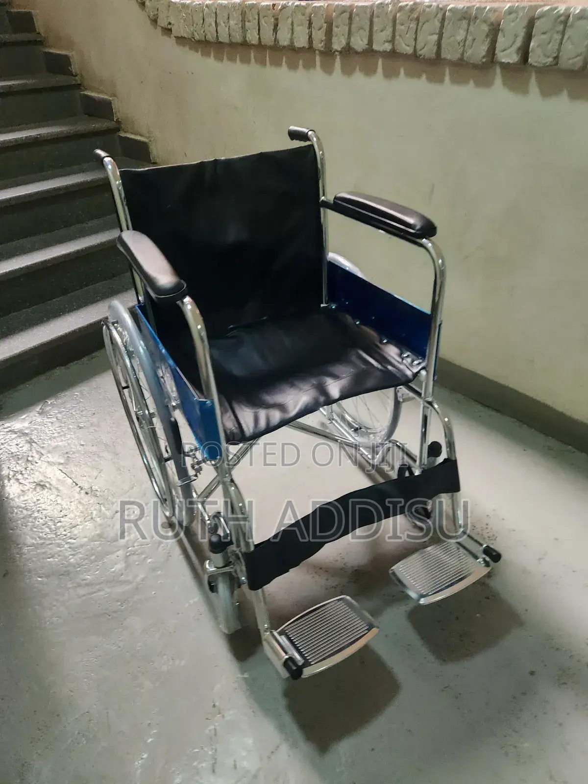 ዊልቸር የእግር መደገፊያ ያለው Wheelchair腱你wheelchair轟動wheelchair輕易wheelchair New