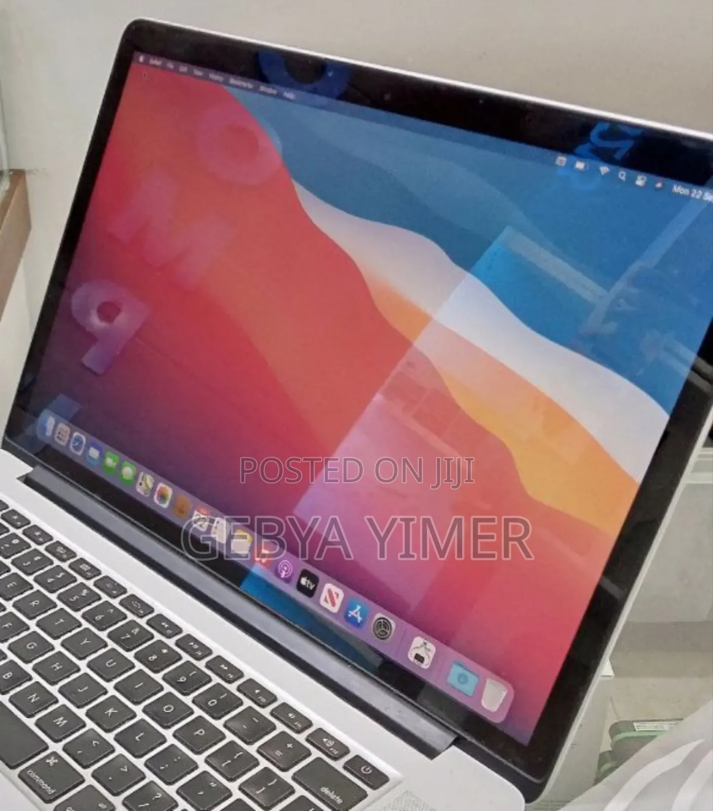 New Laptop Apple MacBook Pro 2015 16GB Intel Core I7 SSD 256GB