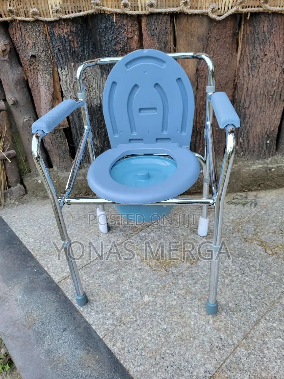 Commodo Toilet Chair本∆Shower Chair羽chair Can Accommodate Most People