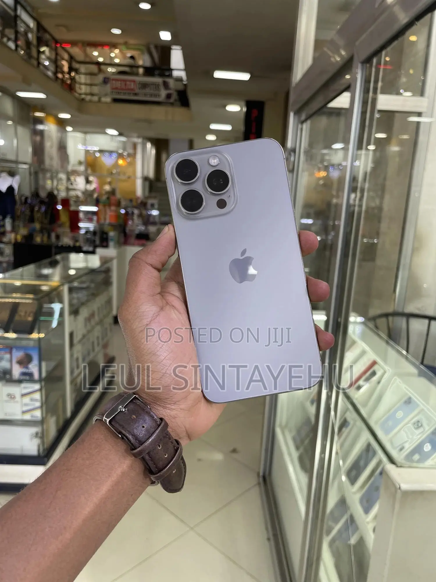 Apple iPhone 15 Pro Max 256 GB Silver