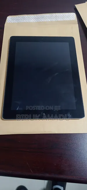 Photo - Apple iPad Air 32 GB Silver