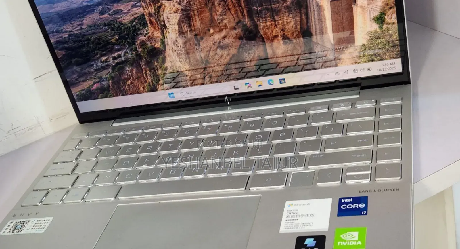 New Laptop HP Envy 13 16GB Intel Core i7 SSD 1T