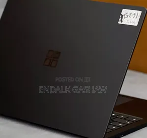 New Laptop Microsoft Surface 16GB Intel Core I7 SSD 512GB