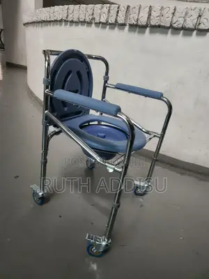 Photo - Commode Wheelchair奢侈shower Wheelchair輕微shower Wheelchair蝨你wheelchair