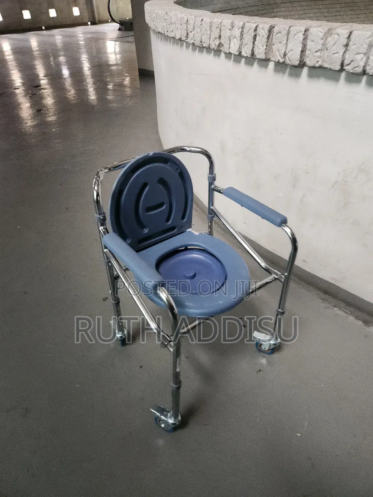Commode Wheelchair夠本toilet Brand New Wheelchair Commode轟炸wheelchair