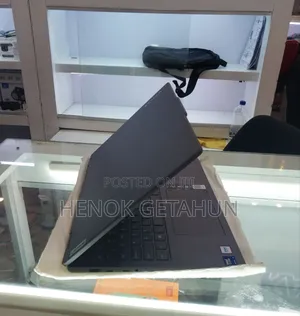 Photo - New Laptop Lenovo ThinkPad Yoga 16GB Intel Core I7 SSD 1T