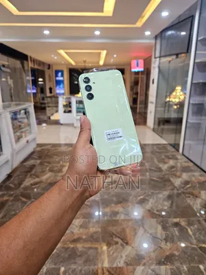 New Samsung Galaxy A14 128 GB Yellow