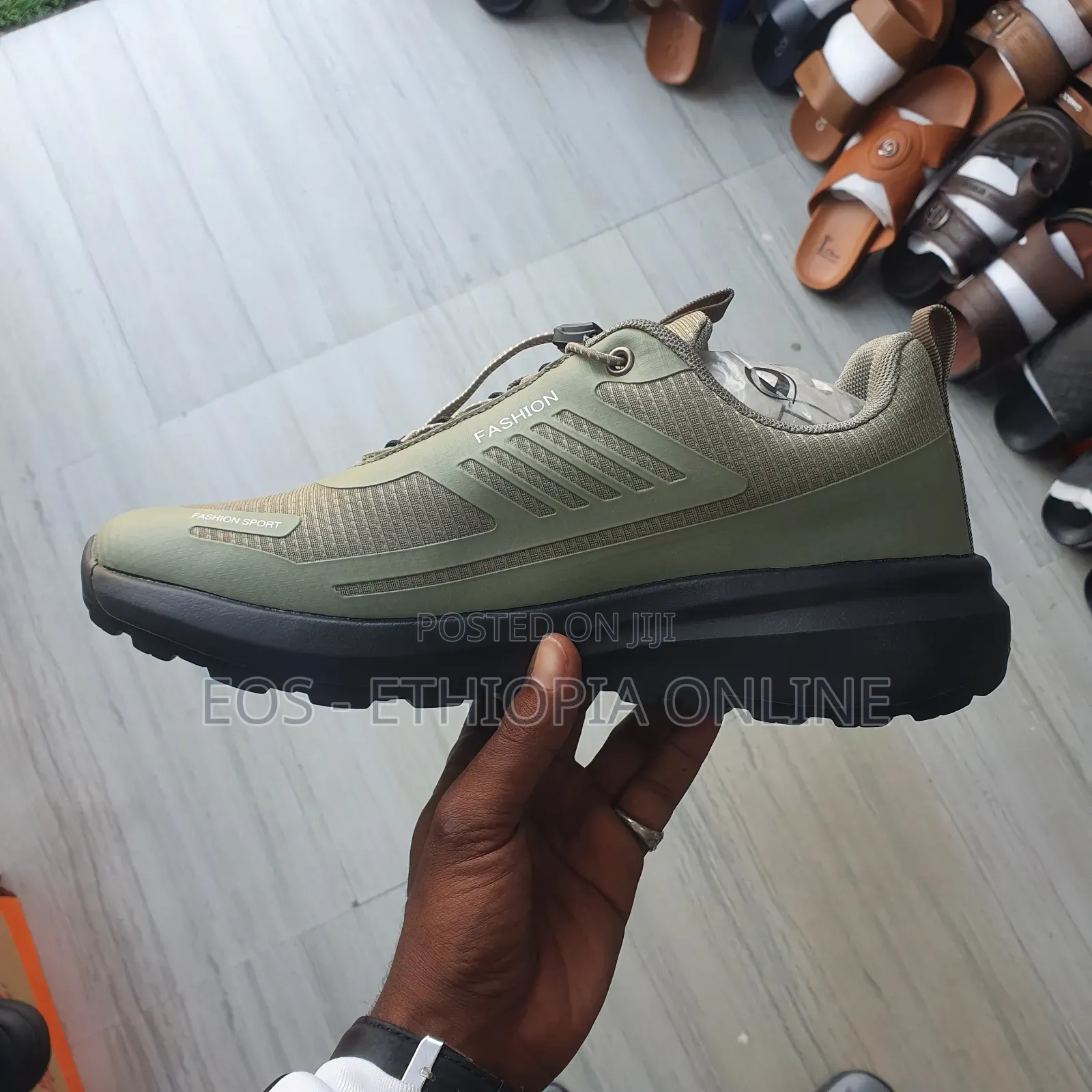 Breathable Fashion Sport Shoes [On Hand]