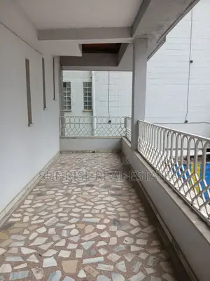 4bdrm House in Bole for rent