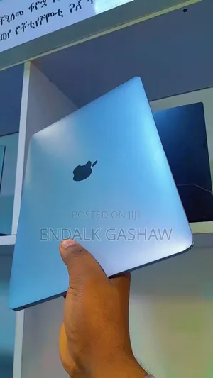 New Laptop Apple MacBook Air 2020 M1 8GB Apple M1 SSD 256GB