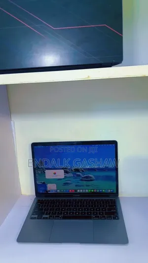 New Laptop Apple MacBook Air 2020 M1 8GB Apple M1 SSD 256GB