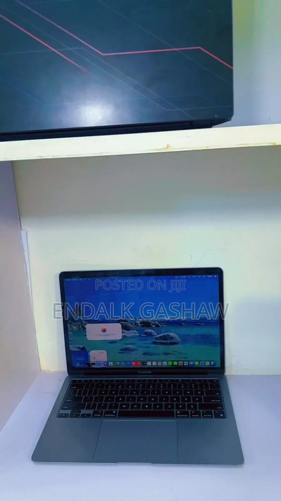 New Laptop Apple MacBook Air 2020 M1 8GB Apple M1 SSD 256GB