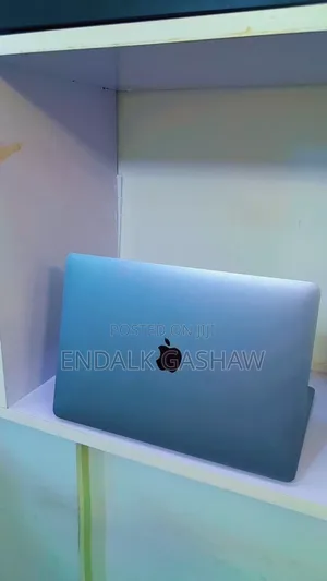 New Laptop Apple MacBook Pro M1 8GB Apple M1 SSD 512GB