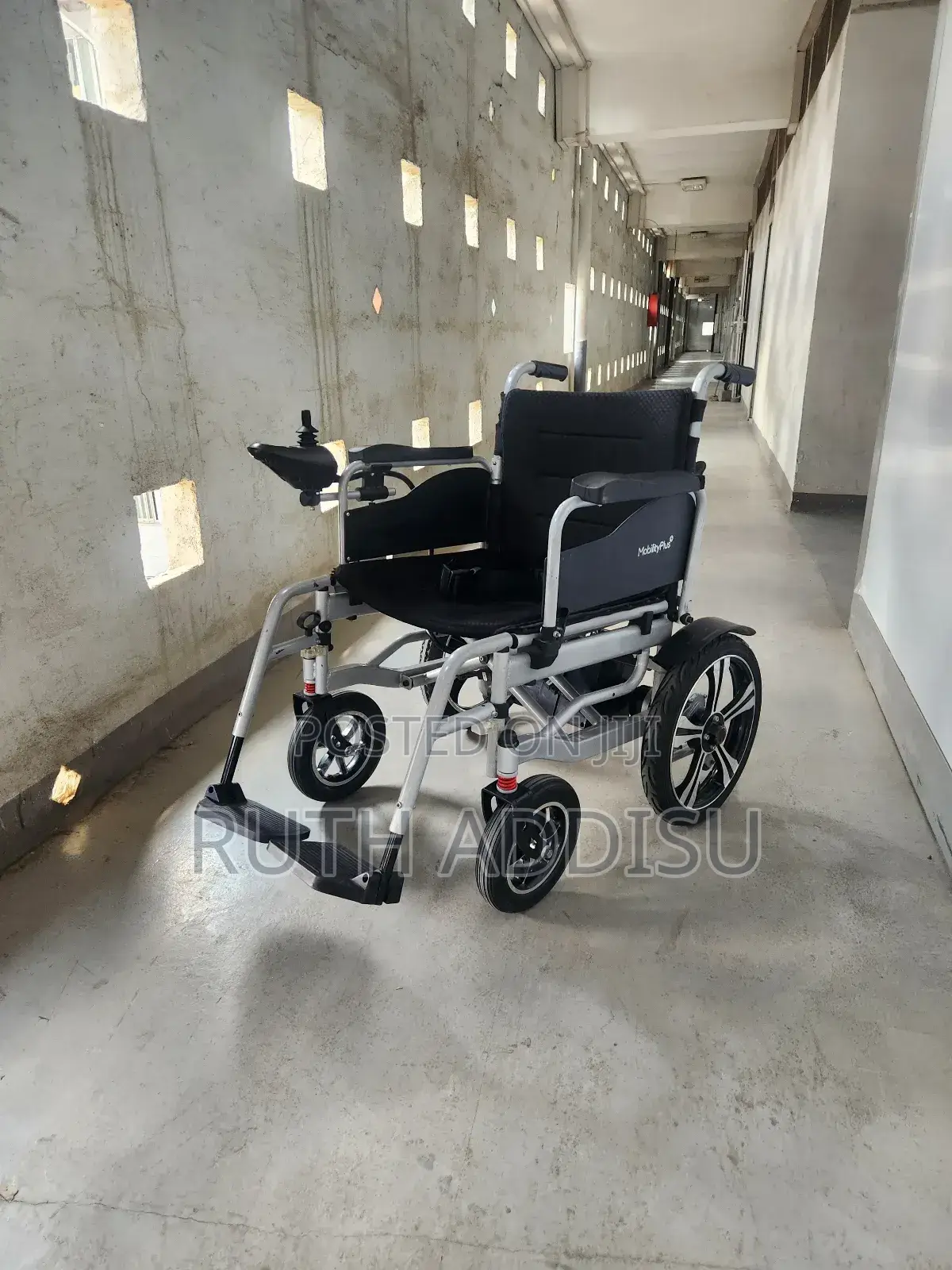 Electrical Foldable Wheelchair蝨弓wheelchair寄送wheelchair鳵的wheelchair New