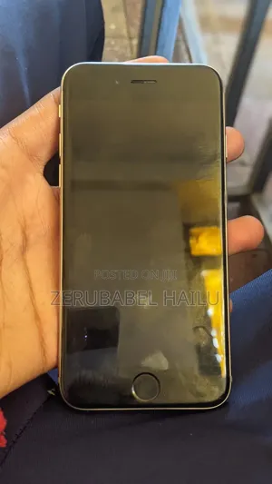 Photo - Apple iPhone 6s Plus 64 GB Gray