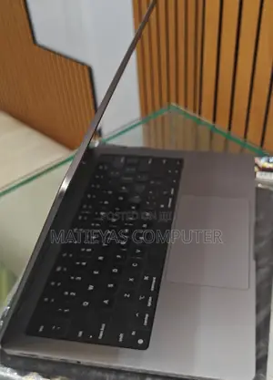 New Laptop Apple MacBook Pro 2021 M1 16GB Apple M1 SSD 512GB