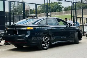 Volkswagen ID.7 2025 Blue