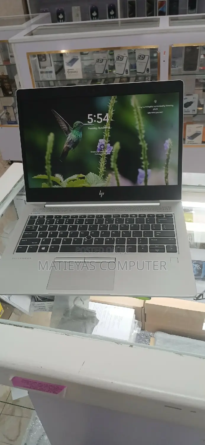 New Laptop HP EliteBook 735 G6 16GB AMD Ryzen 5 SSD 512GB