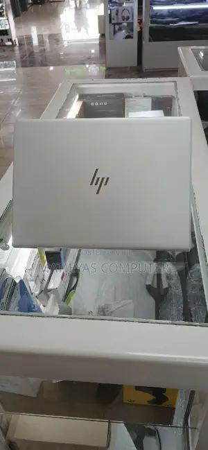 New Laptop HP EliteBook 735 G6 16GB AMD Ryzen 5 SSD 512GB