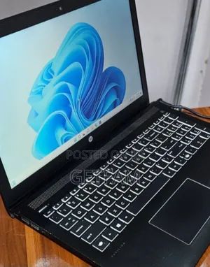 New Laptop HP Pavilion 15 8GB Intel Core I7 SSD 512GB