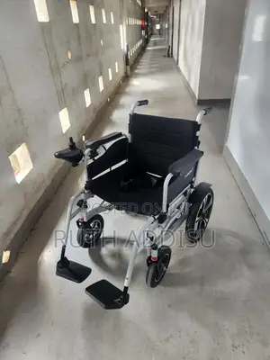 በቻርጀር የሚሰራ Wheelchair管道wheelchair老人wheelchair轟然wheelchair蝨我wheelchair