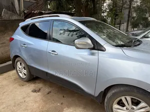 Hyundai Tucson Limited FWD 2013 Blue