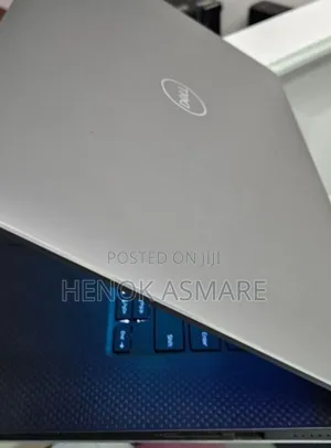 Photo - New Laptop Dell Precision 5540 16GB Intel Core I5 SSD 256GB