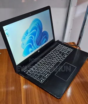 New Laptop HP Pavilion 15 8GB Intel Core I7 SSD 512GB