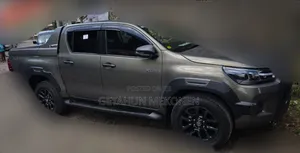 Toyota Hilux 2021 Gray