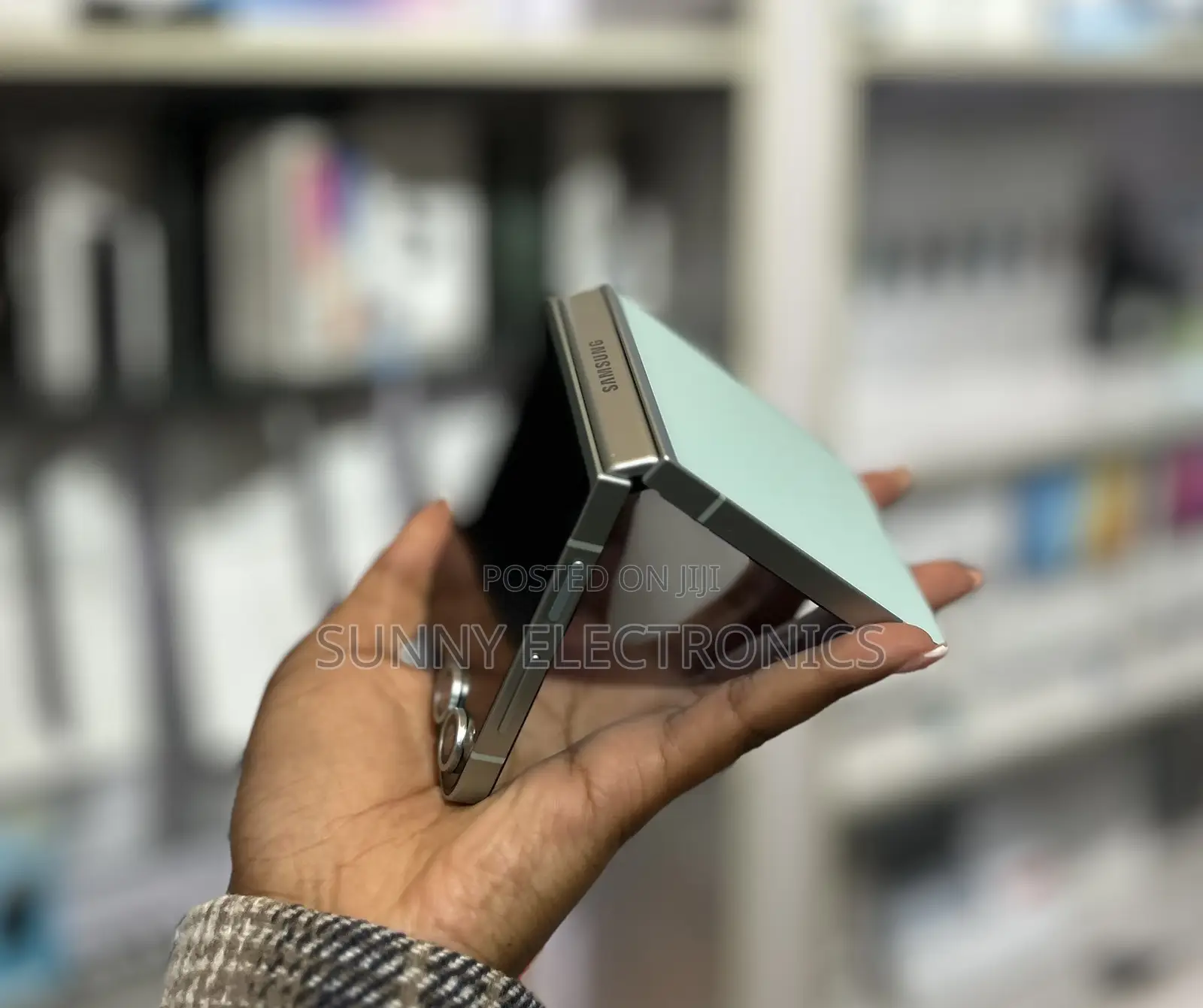 New Samsung Galaxy Z Flip6 256 GB Green