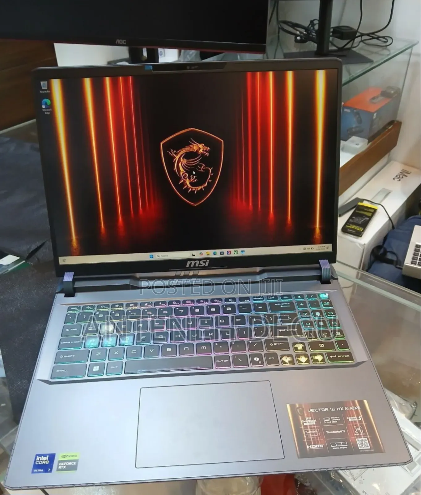New Laptop MSI Vector 16 HX AI A2XWIG 16GB Intel Core Ultra 7 SSD 1T