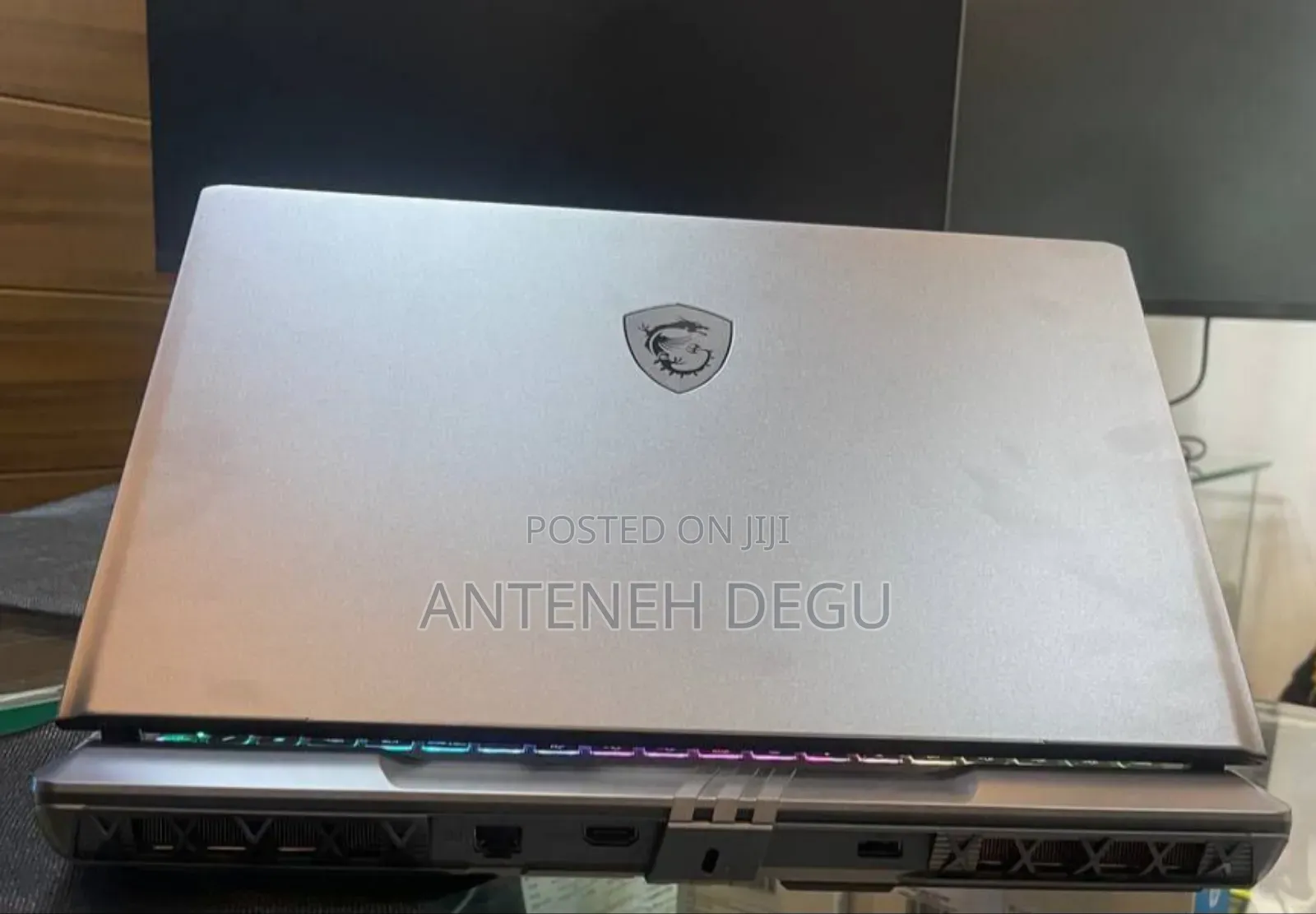 New Laptop MSI Vector 16 HX AI A2XWIG 16GB Intel Core Ultra 7 SSD 1T