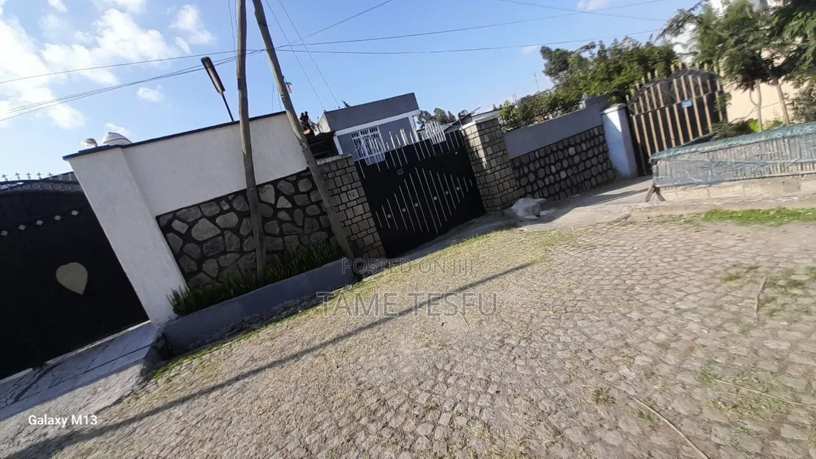 Furnished 3bdrm House in ወሰን, Yeka for sale