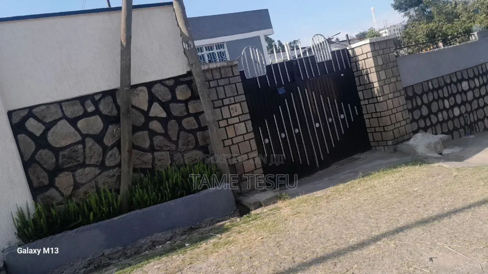 Furnished 3bdrm House in ወሰን, Yeka for sale