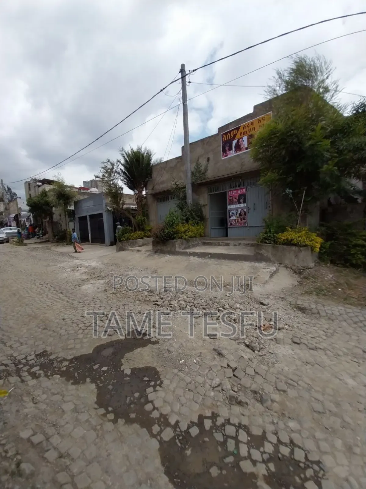 3bdrm House in ወስን, Yeka for sale