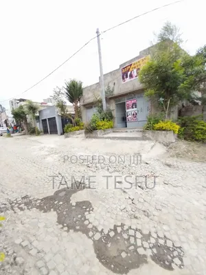 3bdrm House in ወስን, Yeka for sale