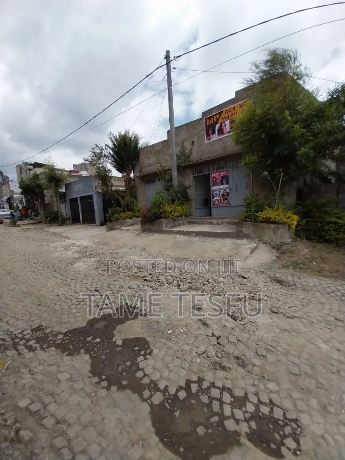 3bdrm House in ወስን, Yeka for sale